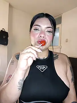 Snapshot of brenda_palacio chatting on March 18, 9:07 pm brenda palacio online show from March 18, 9:07 pm