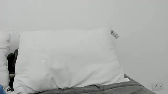 Sarah sumemers online show from April 18, 9:59 pm