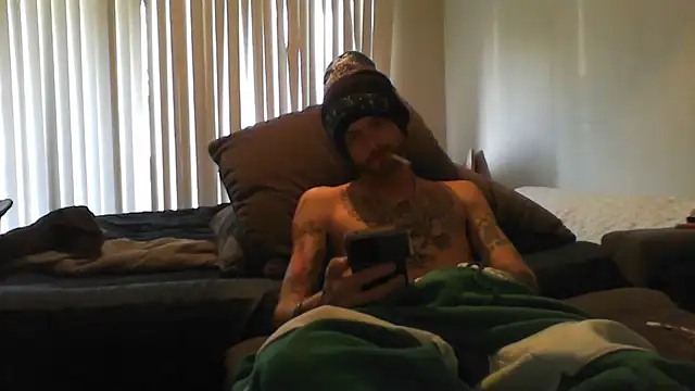 Snapshot of Nico2Nasty chatting on May 6, 8:25 pm Nico2Nasty online show from May 6, 8:25 pm