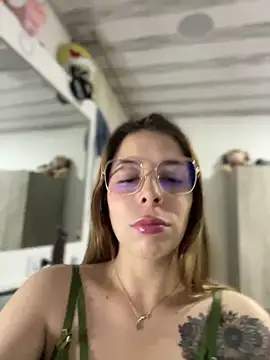 NatalyPinky online show from May 15, 11:12 pm