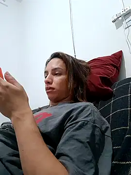 ofjuliaa online show from March 14, 7:14 am