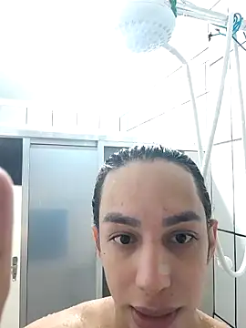 ofjuliaa online show from April 2, 7:39 am