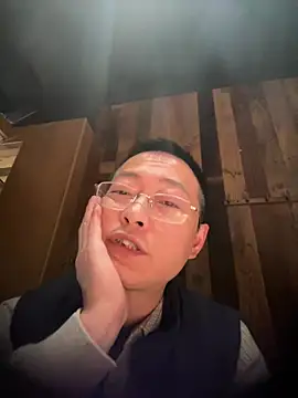 littleqiu9 online show from January 14, 10:54 am