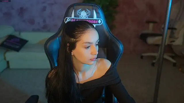 Mila Rose054 online show from June 3, 4:48 am
