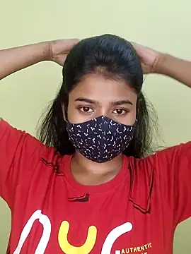 trinasa online show from April 11, 7:18 pm