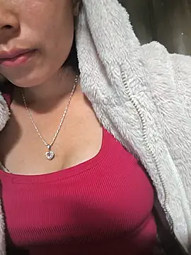 -Lynn- online show from January 14, 4:51 am