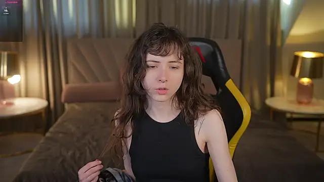 Snapshot of Orly_flame chatting on March 6, 3:30 pm Orly flame online show from March 6, 3:30 pm