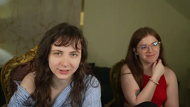 Snapshot of Orly_flame chatting on March 12, 3:40 pm Orly flame online show from March 12, 3:40 pm