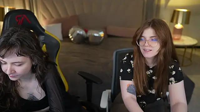 Orly flame online show from March 26, 11:49 am