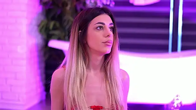 Snapshot of ItsIvyLicious chatting on February 12, 5:46 am ItsIvyLicious online show from February 12, 5:46 am