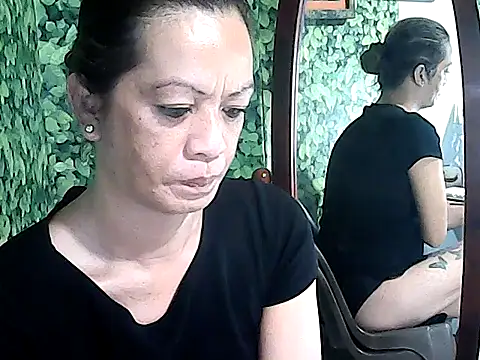 Snapshot of Simplewild21 chatting on May 1, 10:58 pm Simplewild21 online show from May 1, 10:58 pm