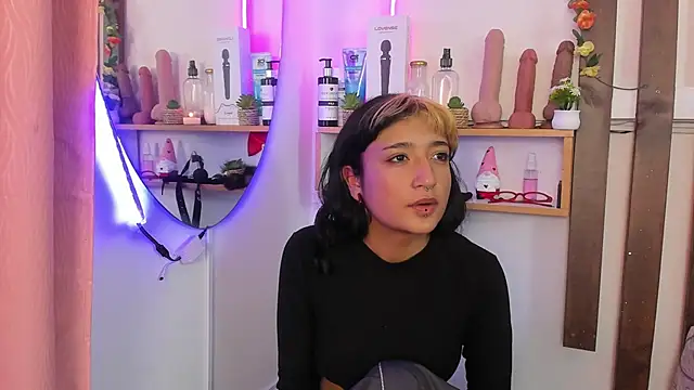 MeowMota  online show from April 21, 6:44 pm