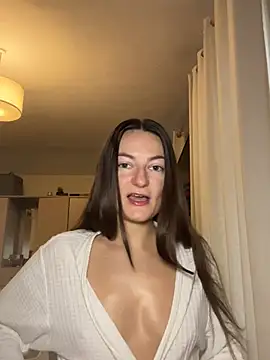 MiaLovesxx online show from January 13, 11:26 am