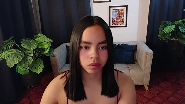 SofiaMante  online show from March 4, 9:10 pm