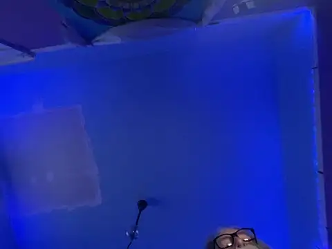 LickYourYoni online show from February 18, 3:19 pm