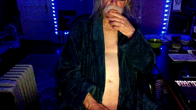 LickYourYoni online show from April 20, 1:25 pm