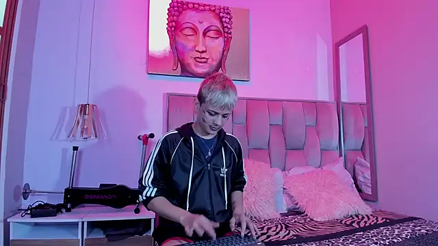 Heiden-Stiven online show from January 17, 3:00 am