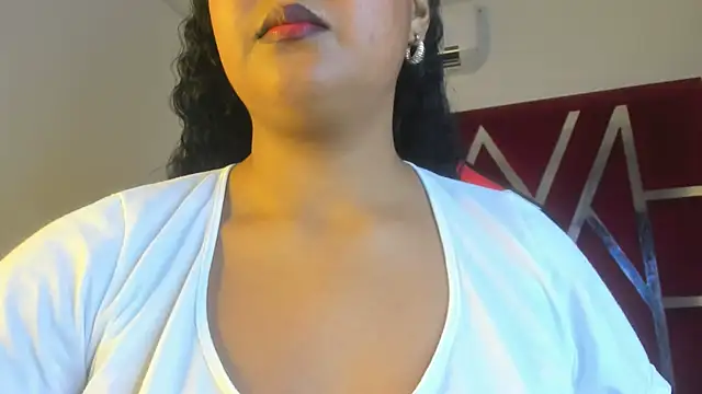 sweetdesireasm online show from February 12, 8:15 pm