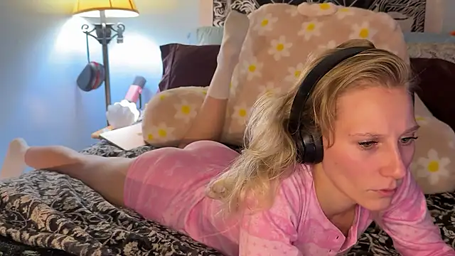 mysunidreamss online show from January 16, 2:15 am