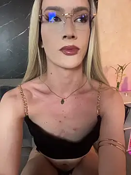 Snapshot of Alana_Stone chatting on July 26, 5:20 pm Alana Stone online show from July 26, 5:20 pm