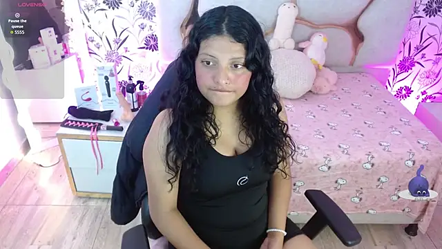 TATTI TAY online show from February 20, 7:36 pm