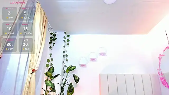 emily7  online show from February 16, 6:26 pm