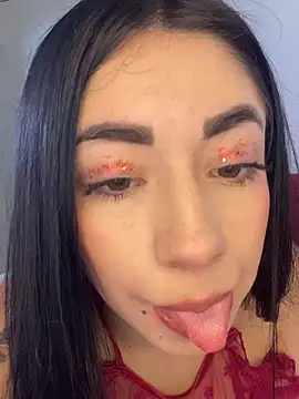 LunaSeduct online show from January 14, 4:45 pm