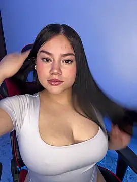 abby gonzales online show from April 28, 7:13 am