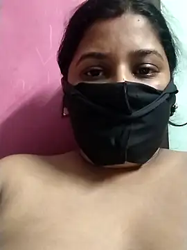 pinkisaha75 online show from April 18, 1:15 pm