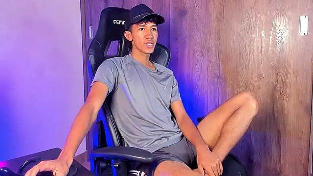 neitan miller  online show from April 6, 1:12 pm