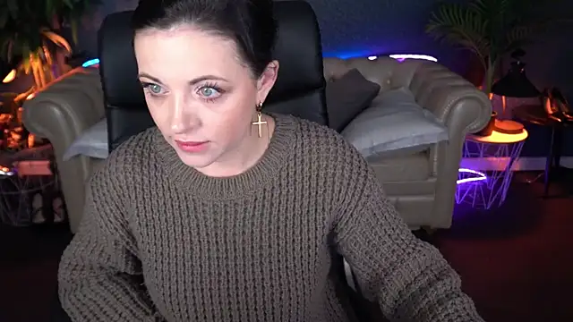 Snapshot of Dafni_Monn chatting on May 1, 3:55 am Dafni Monn online show from May 1, 3:55 am