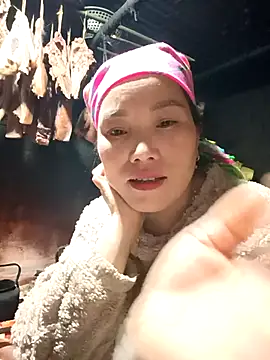 yu--yo online show from February 18, 11:28 am