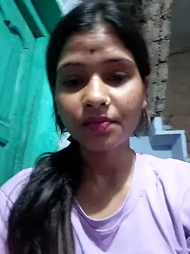Snapshot of Nirasha_cute chatting on February 10, 6:01 pm Nirasha cute online show from February 10, 6:01 pm