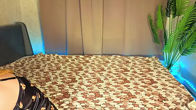 Sally Ange1 online show from April 21, 9:26 am