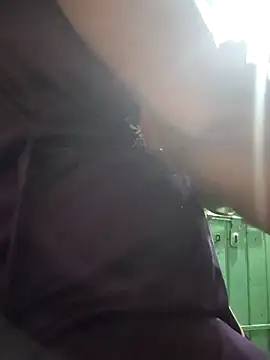 Snapshot of Nilam_cute chatting on May 6, 1:27 pm Nilam cute online show from May 6, 1:27 pm