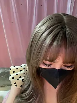 -Violet-t online show from March 25, 2:45 pm