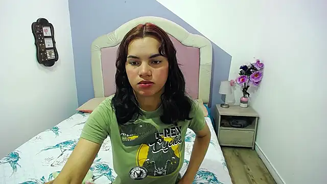 revecacruz  online show from January 13, 1:16 pm