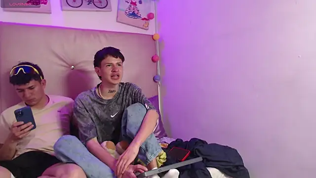 iam  lukas   online show from January 7, 5:04 pm