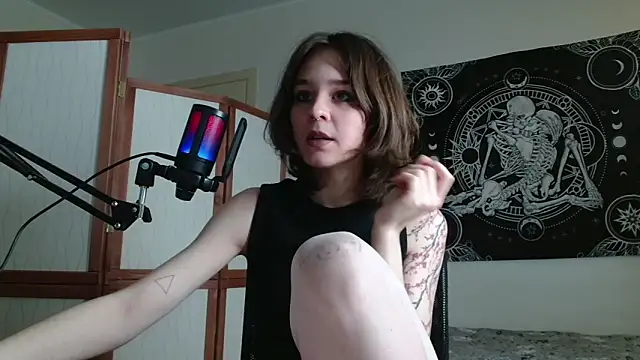 Mysterious Toy online show from February 2, 5:33 pm