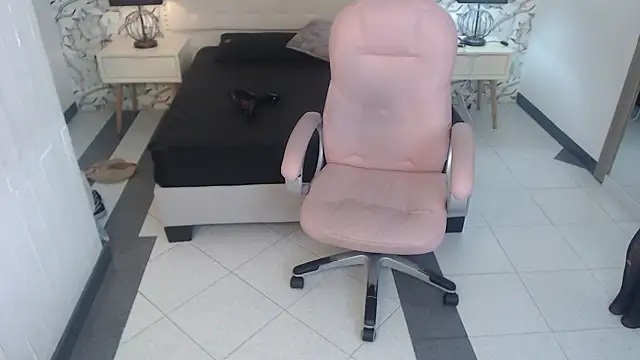 Venusandrea29 online show from February 19, 12:01 pm