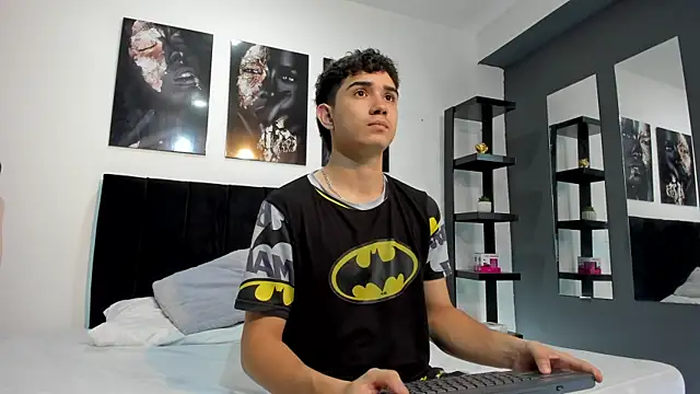 Alejo Grey online show from January 10, 7:15 pm