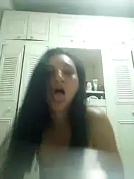 Snapshot of mariana_santacoloma chatting on May 25, 7:58 am mariana santacoloma online show from May 25, 7:58 am