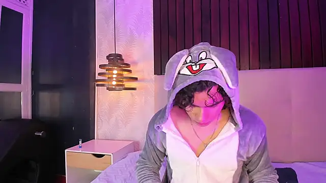 Fran Smiths online show from February 20, 8:20 pm