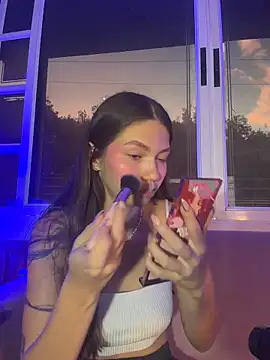 EmmaJhoons online show from January 17, 11:37 am