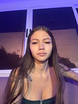 EmmaJhoons online show from February 10, 11:58 am