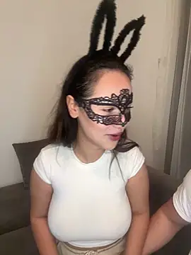 Snapshot of xMelyxX chatting on February 15, 9:22 pm xMelyxX online show from February 15, 9:22 pm