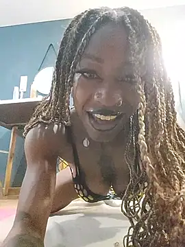 DaniaMarcell online show from February 9, 1:15 pm