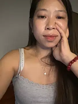 Snapshot of Mayly_lucky2 chatting on June 22, 10:07 pm Mayly lucky2 online show from June 22, 10:07 pm