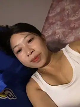 Snapshot of Mayly_lucky2 chatting on June 29, 2:17 pm Mayly lucky2 online show from June 29, 2:17 pm