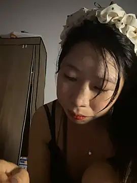 Snapshot of Mayly_lucky2 chatting on July 13, 1:19 am Mayly lucky2 online show from July 13, 1:19 am